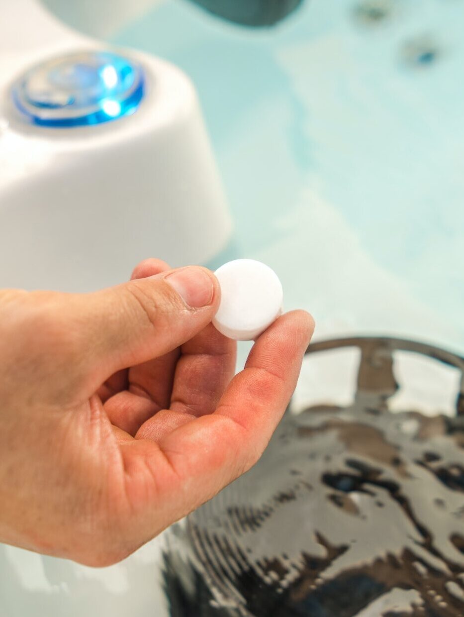 Using Chlorine Tabs in a Hot Tub Spa